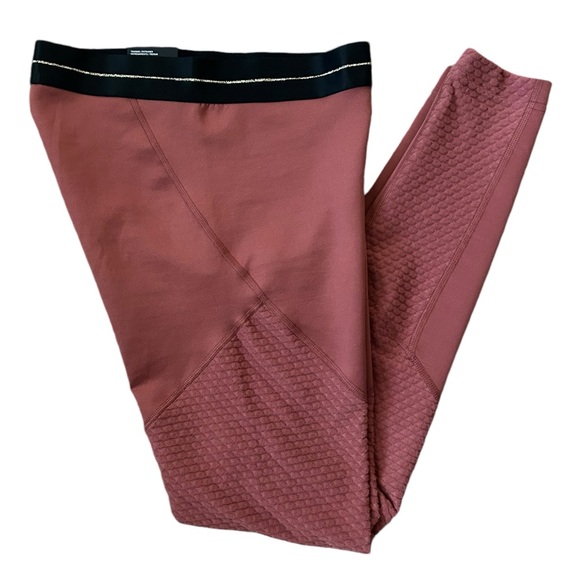 The Nike Pro Tight Fit Training Leggings in Rust S - Picture 7 of 12